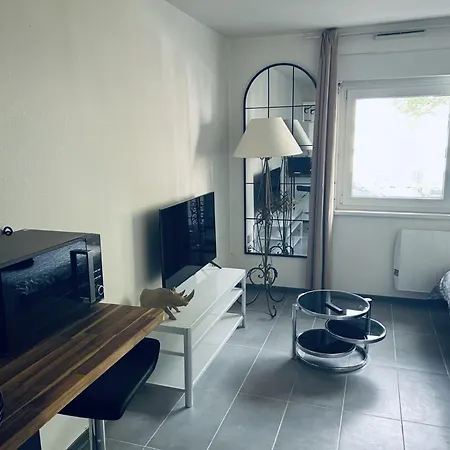 Apartment Tres Pratique *